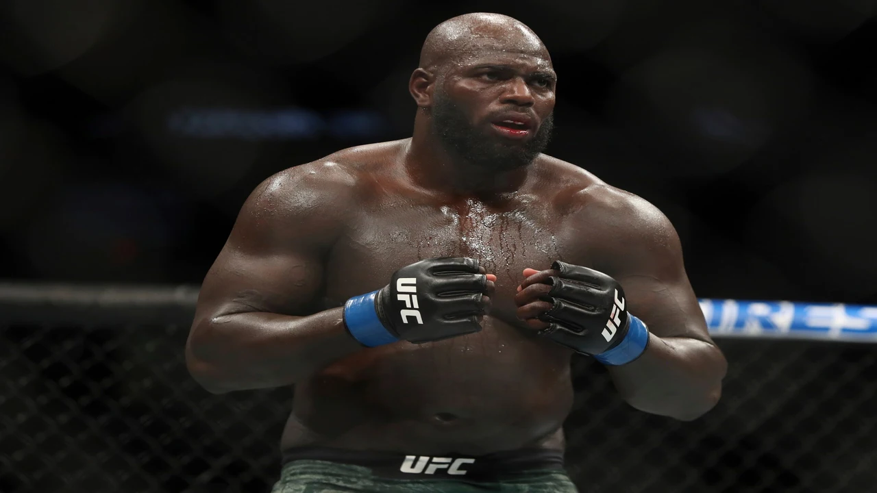 خلف القضبان.. اتهام وحش الوزن الثقيل بالعنف الأسري بعد أسرع ضربة قاضية